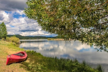 Image of New Rental! On Lake Hatcher! Kayak and fish from your back yard.