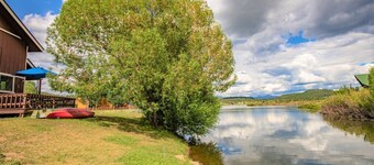 On Lake Hatcher! Kayak and fish from your back yard