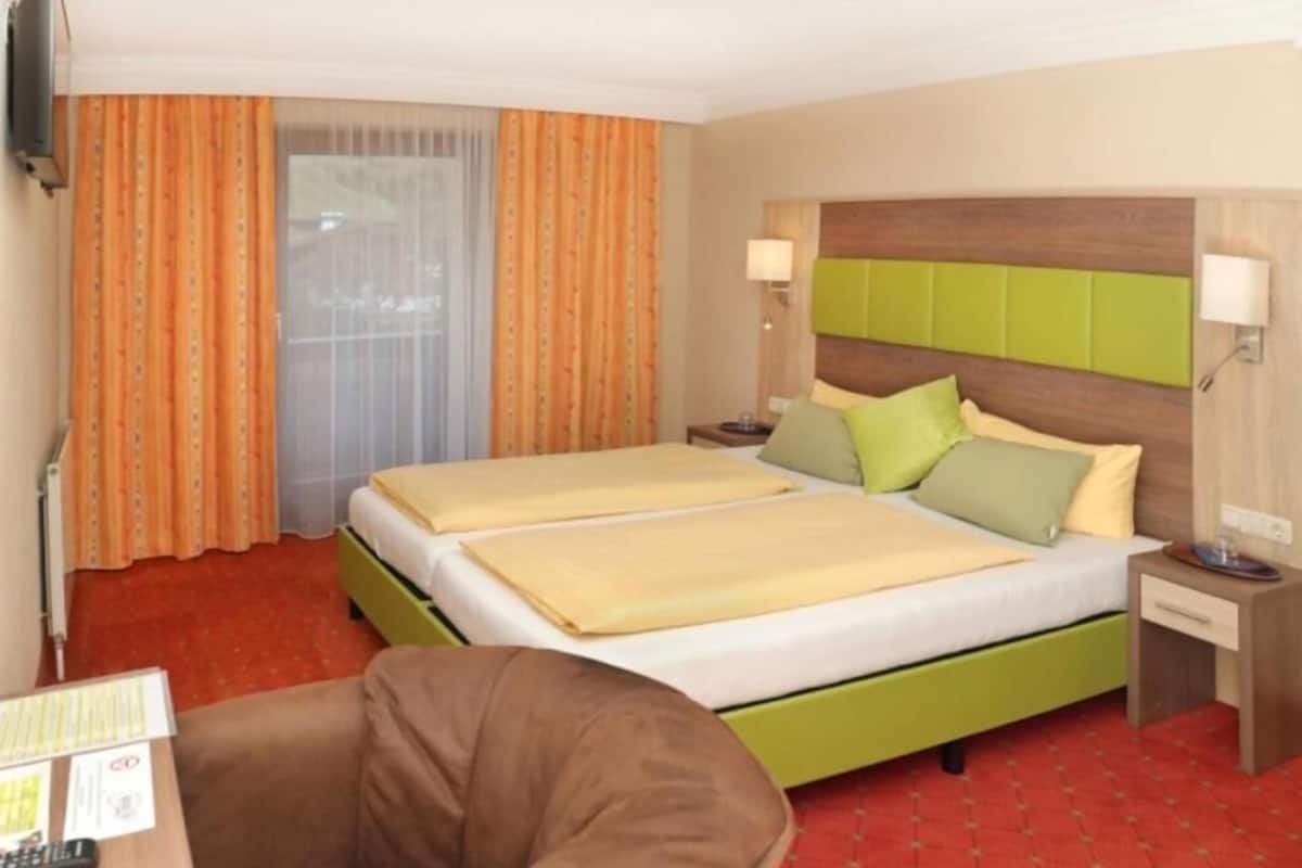 Chambre Double | Bureau, Wi-Fi gratuit, draps fournis
