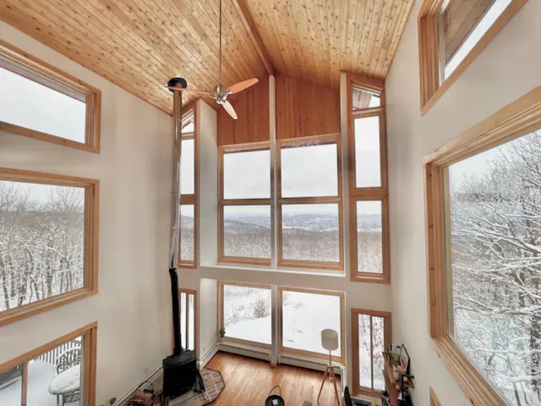 Spacious home with Mountain and Sunset Views