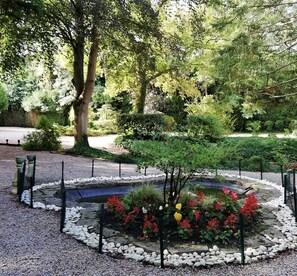 المنطقة المحيطة بالمنشأة