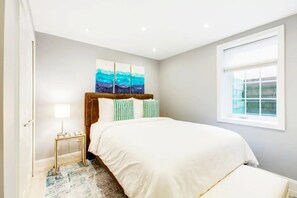 1 bedroom, in-room safe, desk, iron/ironing board