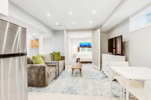 Stylish Modern Suite in the Heart of Chevy Chase!