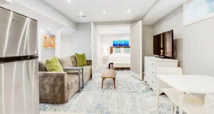 Stylish Modern Suite in the Heart of Chevy Chase!