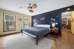 5 bedrooms, iron/ironing board, free WiFi, bed sheets - Sandy Bottoms by Seaside Vacations & Sales (Chincoteague Island)