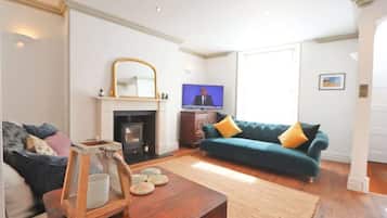 TV, fireplace, offices