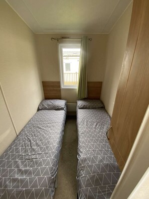 Cabin | 3 bedrooms, iron/ironing board, free WiFi, bed sheets