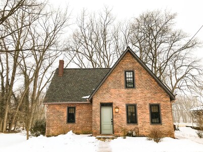 3-Bedroom 🔸 Steps from Bucknell 🔸 Renovated