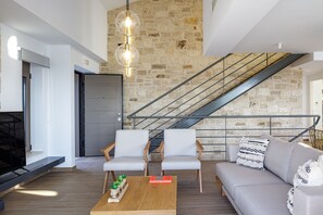 Smart-TV, peis, TV-spill og Netflix