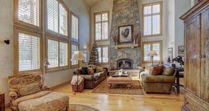 Amazing Mountain Home! Excellent Location. Early checkin.