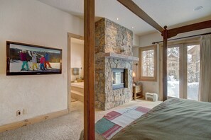 4 Schlafzimmer, Schreibtisch, Bügeleisen/Bügelbrett, kostenloses WLAN