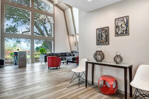 TV connectée, cheminée