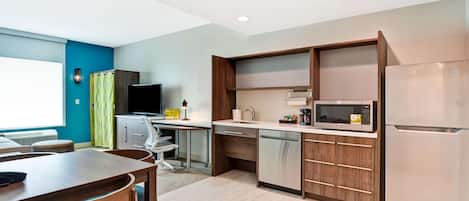 Coffee/tea maker, dining tables