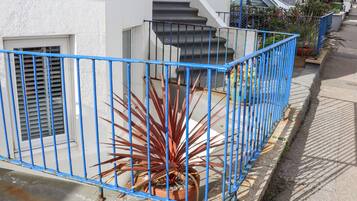 Cottage | Property grounds
