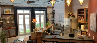 Green Door Lofts-Waco Rose - Silos/Downtown