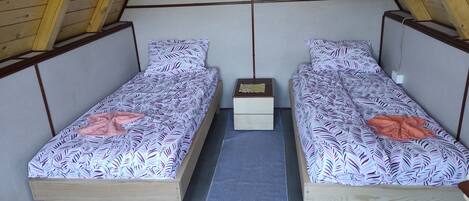 2 bedrooms, Internet