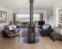 Cottage | Living room | DVD player