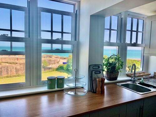 SkyView Eastbourne - Amazing Views