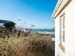 Cottage | Property grounds