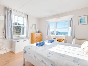 Cottage | 2 bedrooms, individually decorated, individually furnished, free WiFi