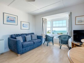 Cottage | Living area | DVD player