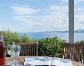 Cottage | Balcony