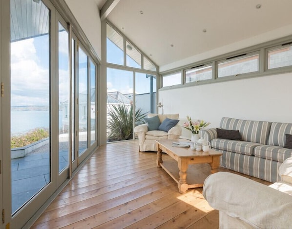 Cottage | Living room