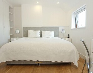 4 bedrooms, individually decorated, individually furnished, free WiFi