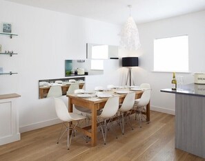 Cottage | 4 phòng ngủ, trang trí khác biệt