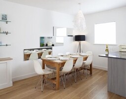 Casa de campo | 4 dormitorios, decoración individual, mobiliario individual