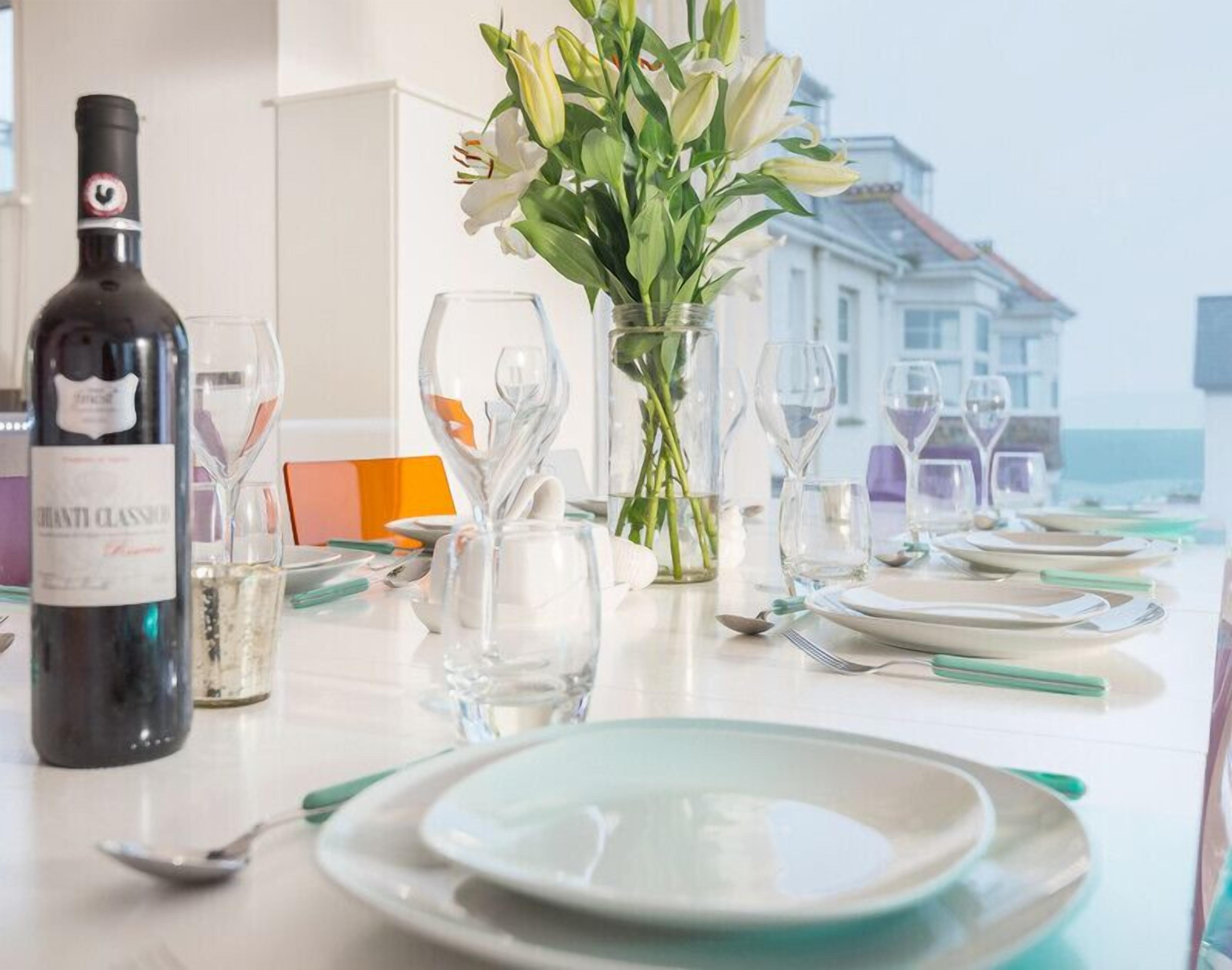 村舍 | 私人厨房 | 冰箱、洗碗机、烤面包机、厨具/餐具