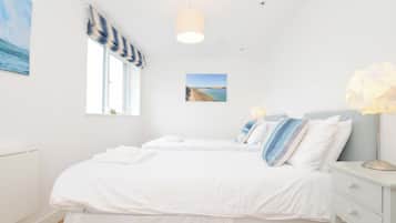 Casa de campo | 4 dormitorios, decoración individual, mobiliario individual