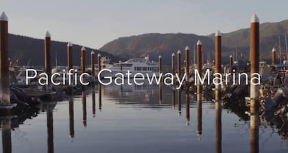 The Great Escape - Port Renfrew - Cottage & Bunkhouse - secluded with Private Hot Tub