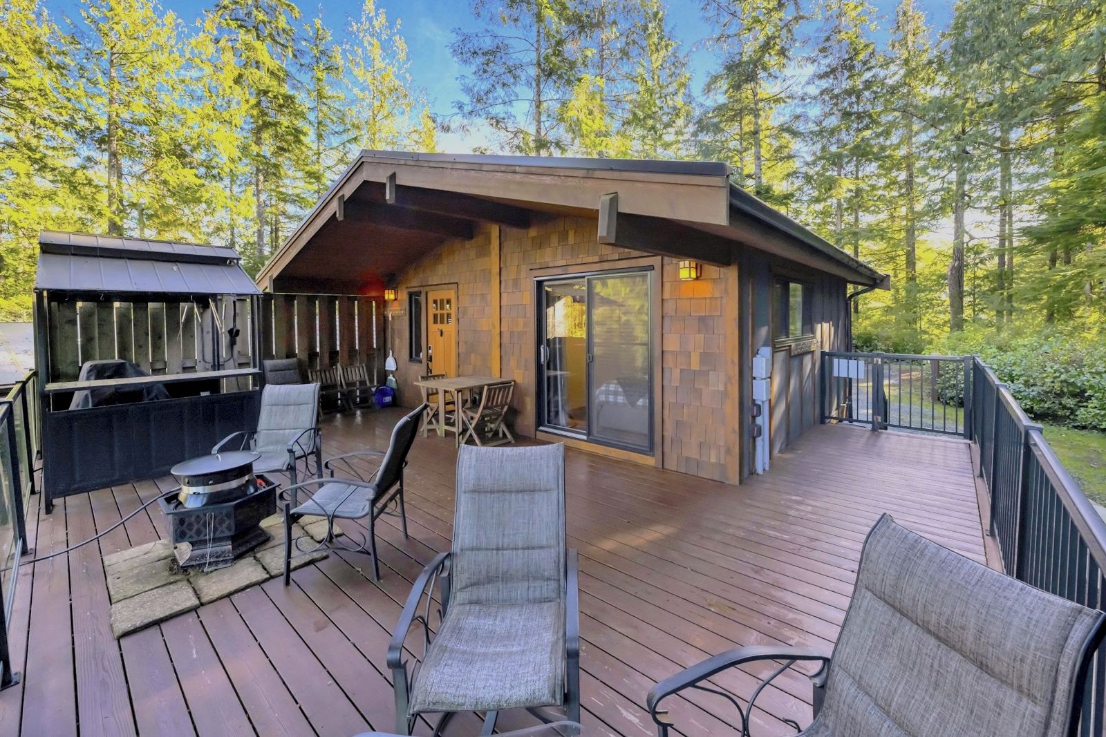 Large private deck and covered BBQ area