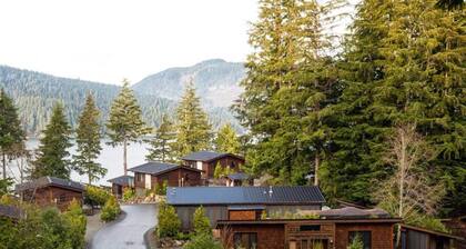 The Great Escape - Port Renfrew - Cottage - secluded with Private Hot Tub