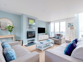 Cottage | Living area | DVD player