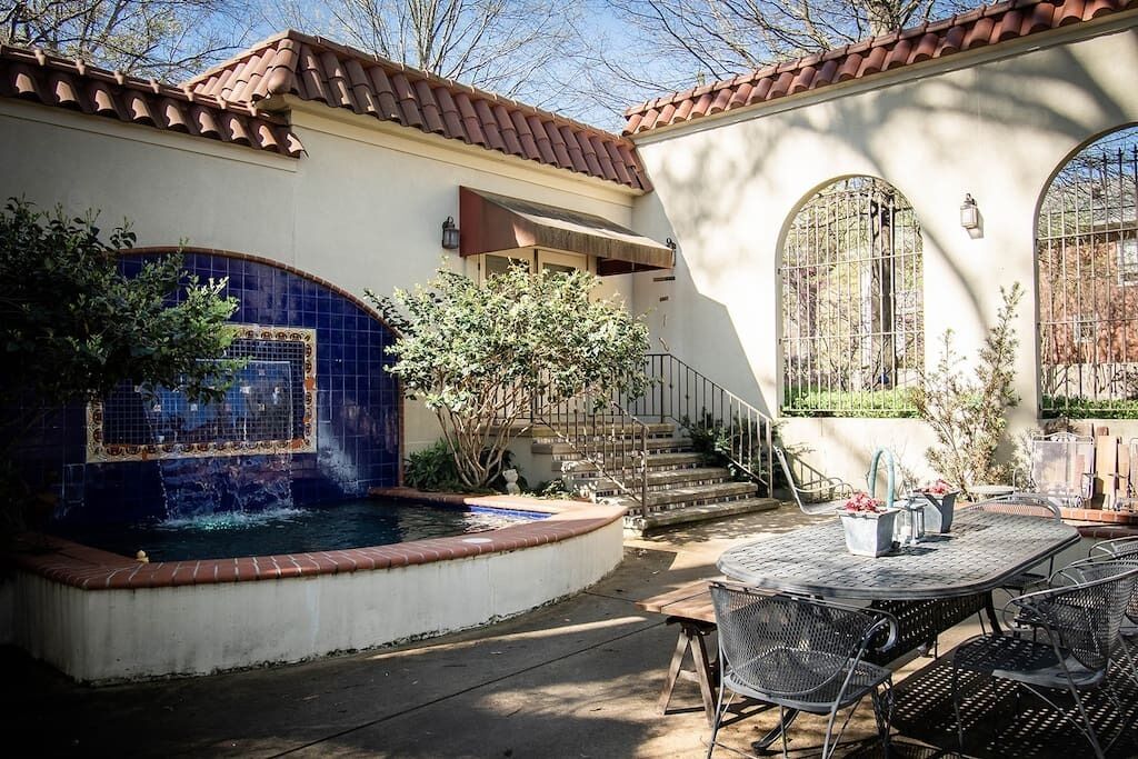 NEW Midtown Serene Studio with KING Bed & Netflix