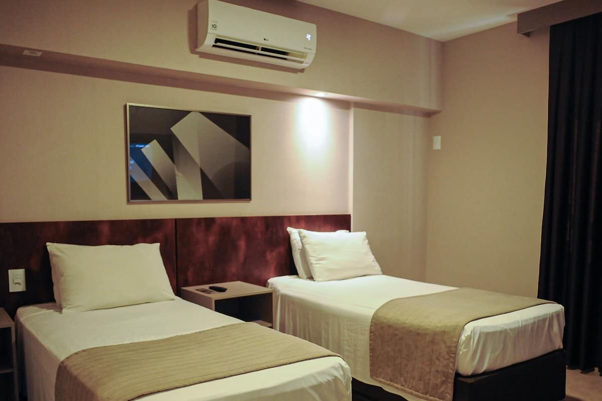 Executive Single Room | Laptop workspace, free WiFi, bed sheets