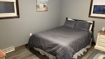 3 bedrooms, free WiFi, bed sheets