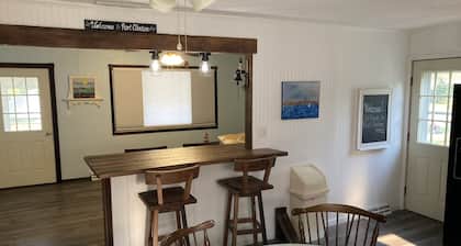 Entire house two blocks from Lake Erie beach & one block from park/playground