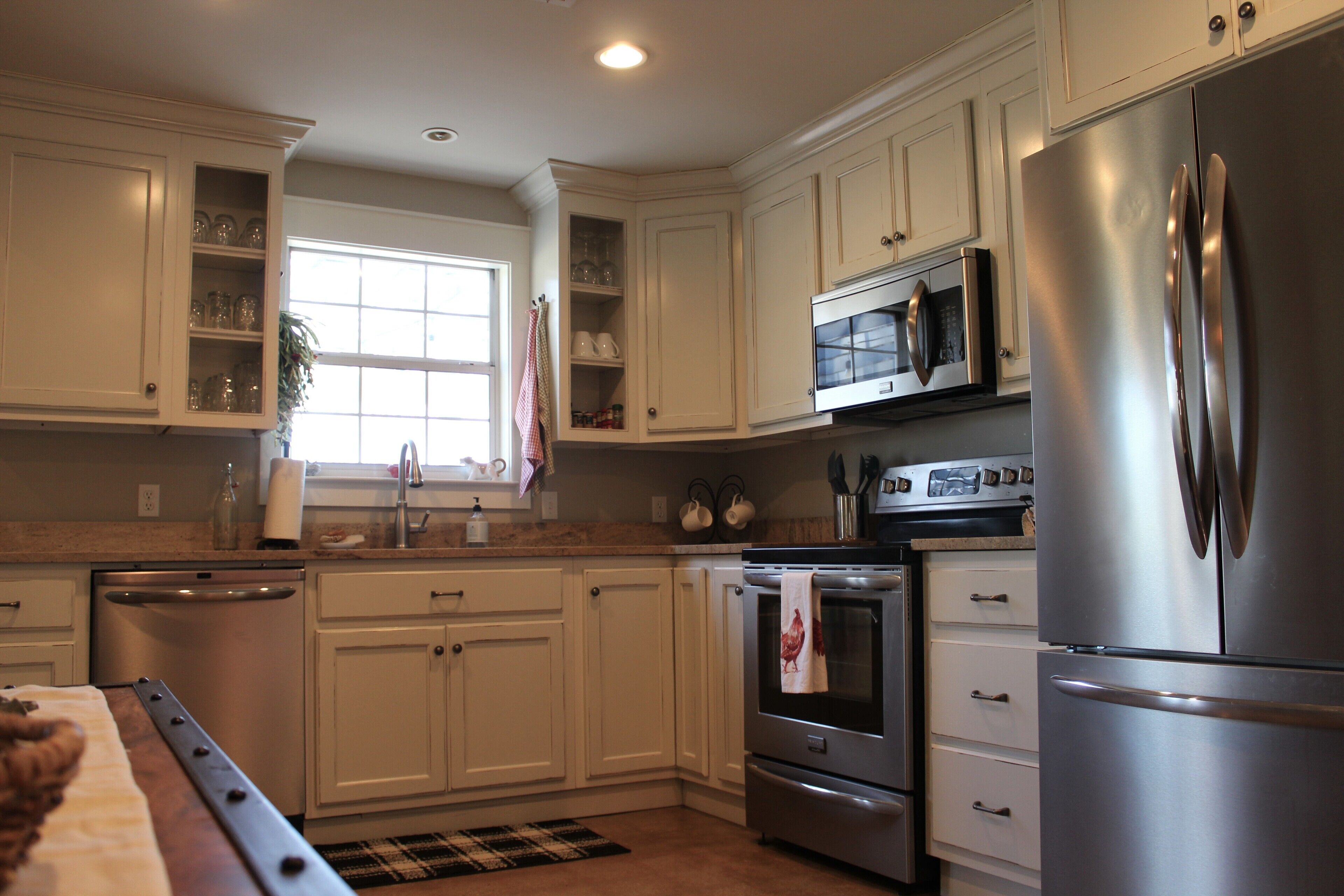 冰箱、微波炉、烤箱、炉灶