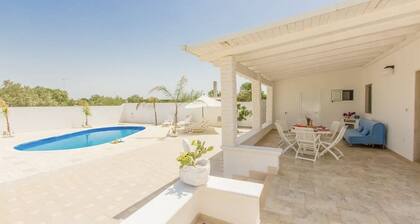 swan villa with private pool, absolute privacy