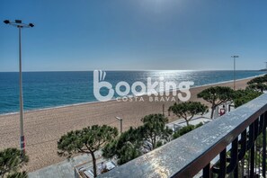 On the beach - APARTMENT FOR 5 PEOPLE ON THE FRONT OF THE SEA (Platja d'Aro)