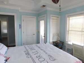 5 slaapkamers, een strijkplank/strijkijzer, wifi, beddengoed