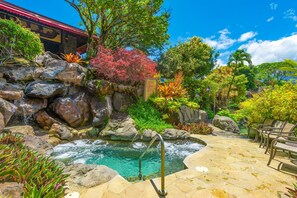 Indoor pool - Hanalei Bay Resort 7102, 1 King, Queen Sleeper, AC,Full Kitchen,Washer & Dryer (Princeville)