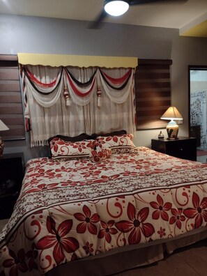 3 bedrooms, iron/ironing board, travel cot, free WiFi