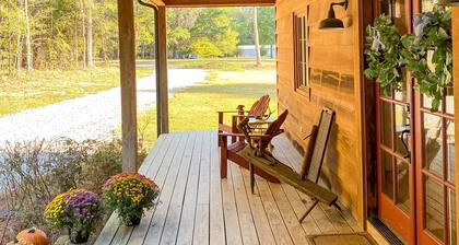 Quaint Little Cabin with a view.