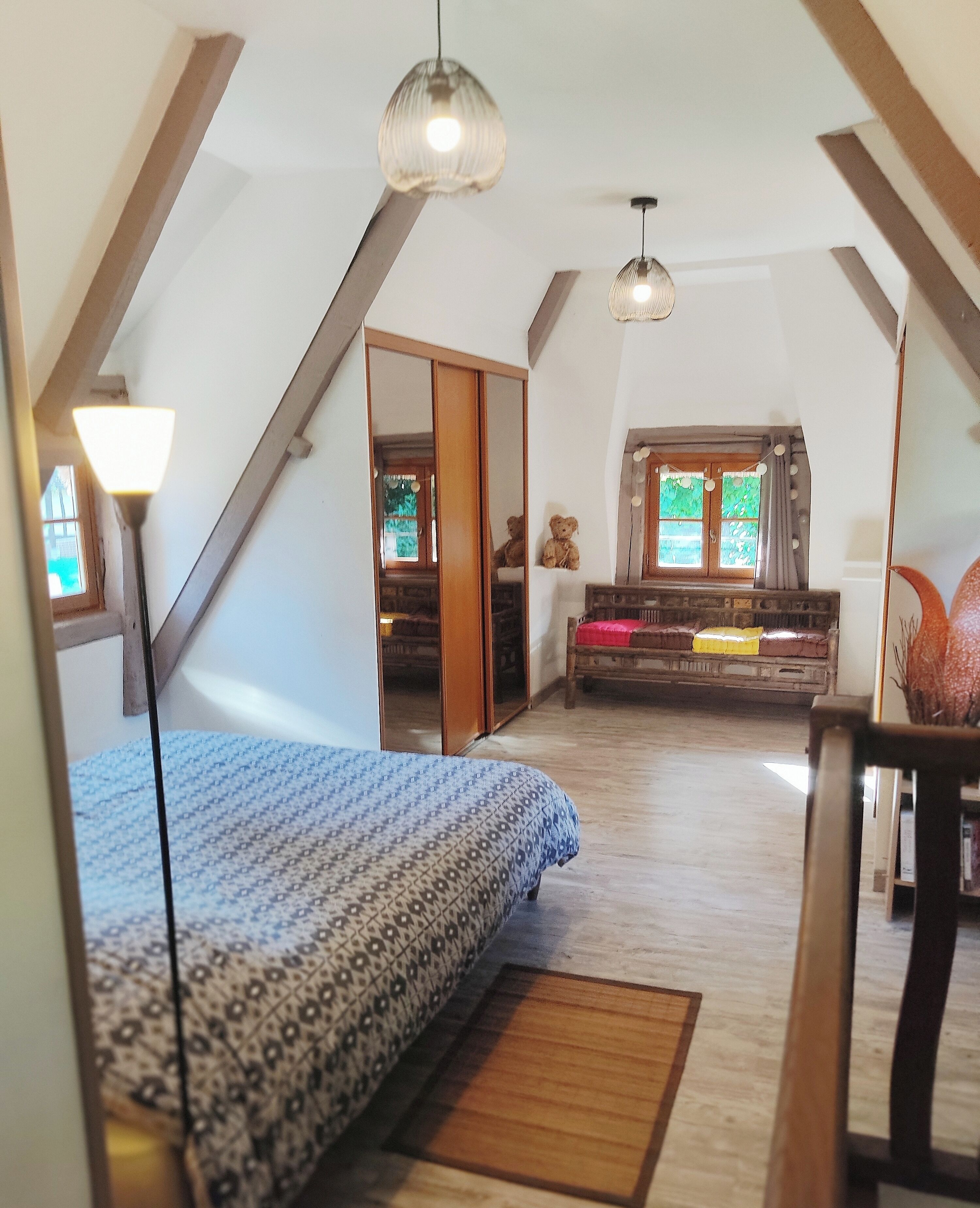 4 chambres, fer et planche à repasser, lit parapluie, Wi-Fi gratuit