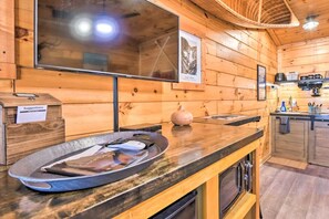 Fridge, microwave, coffee/tea maker, toaster