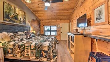 1 bedroom, free WiFi, bed sheets